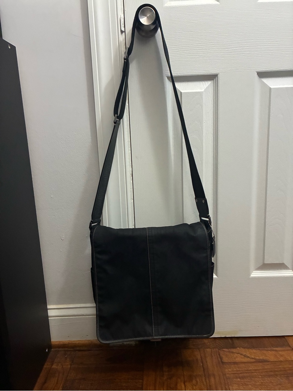 COACH 05300 Black Messenger Bag Shoulder Bag Nylon & Leather Trim